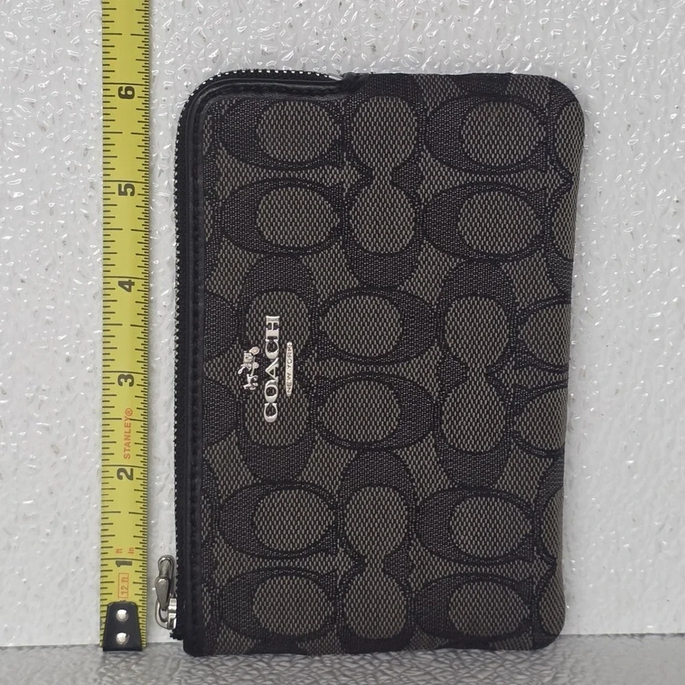 Coach Corner Zip Wristlet Wallet Black Smoke Silver F58033 - Read